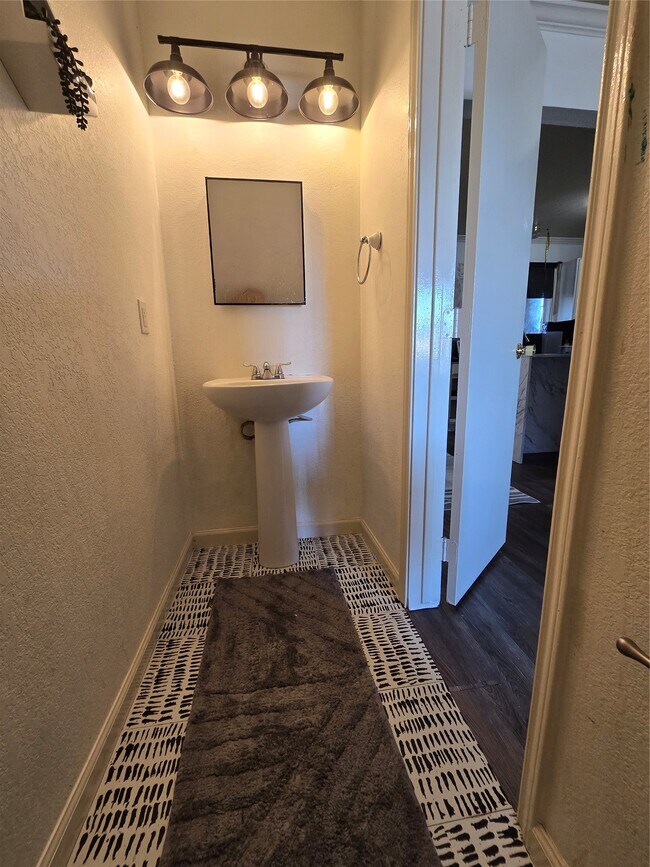 Building Photo - 6402 Frosty Brook Dr