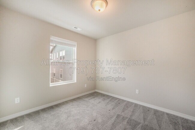 Building Photo - 7851 Lathrop Vw