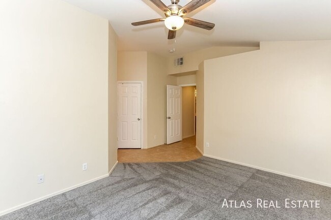 Building Photo - 5408 Ravana Ave