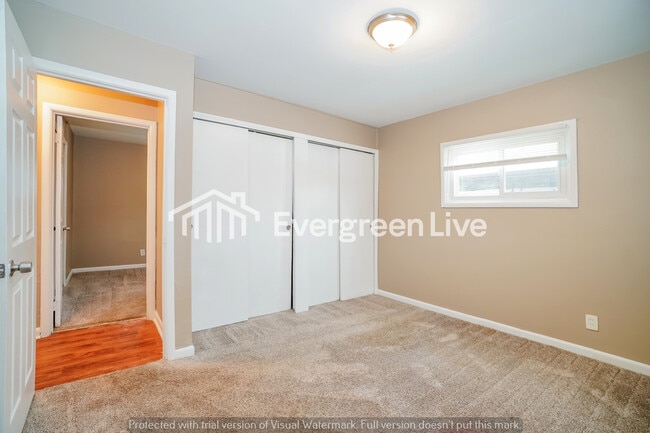 Building Photo - 2074 Woodland Ave