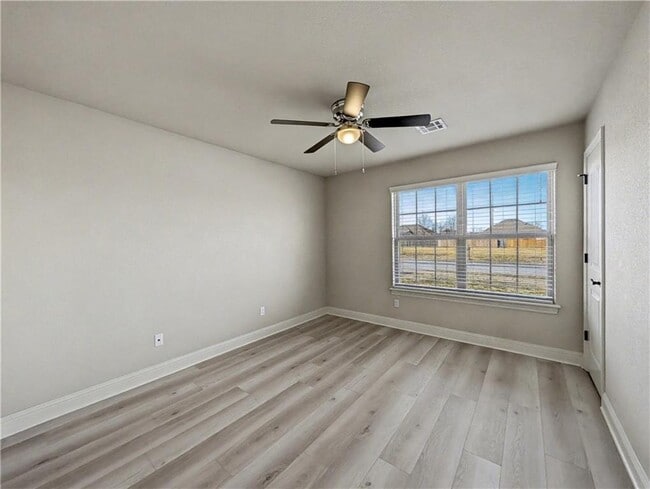 Building Photo - 1801 SW Candlewood St