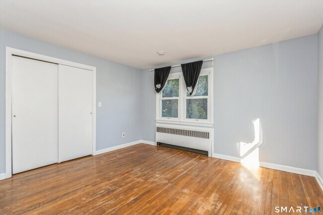 Building Photo - 8 Reynolds Pl