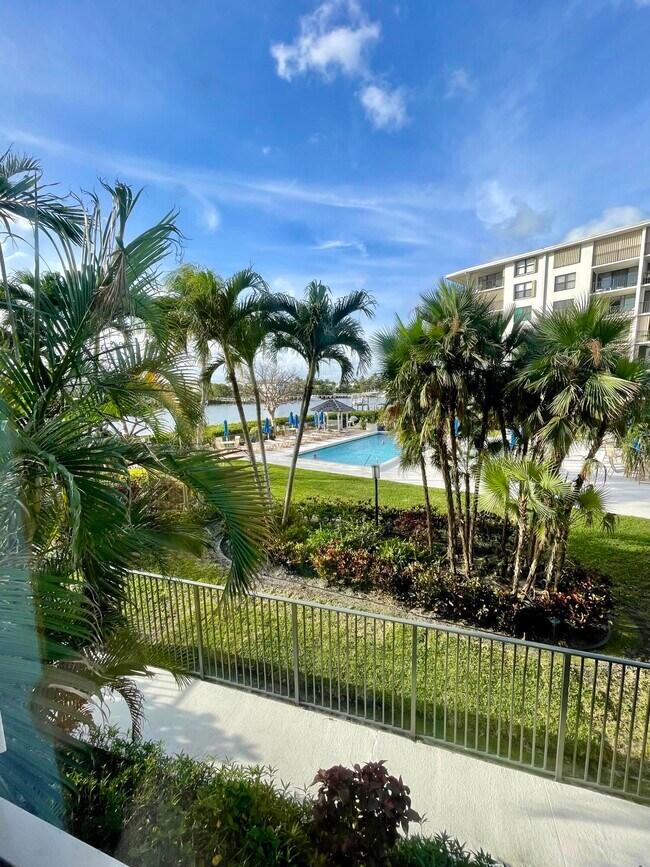 Primary Photo - 3545 S Ocean Blvd