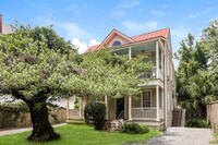 Building Photo - 34 Mary St