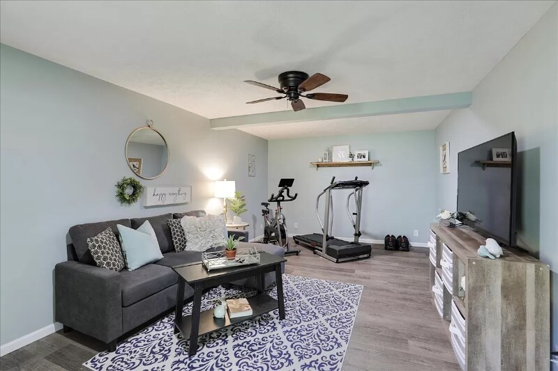 Building Photo - 121 S 25th St