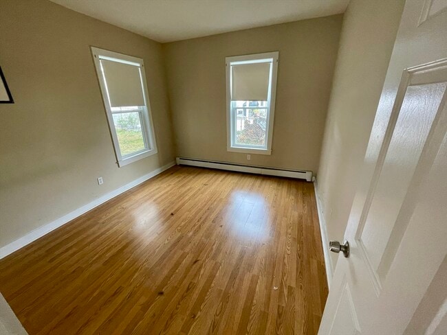 Building Photo - 29 Bicknell St