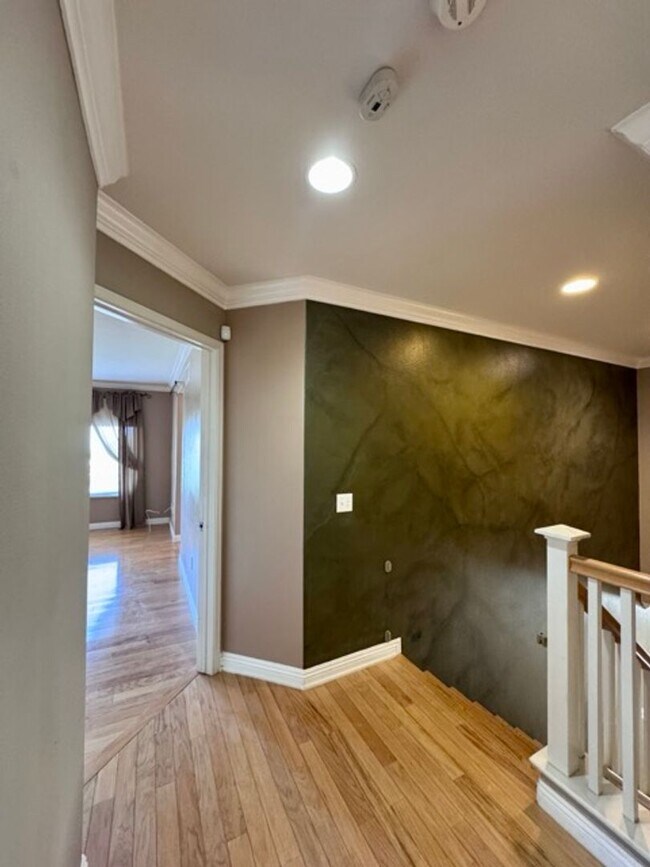 Building Photo - Beautiful Corona Pool Home with 4 bedroom ...