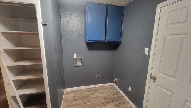 Building Photo - Perfect in Peaster ISD!