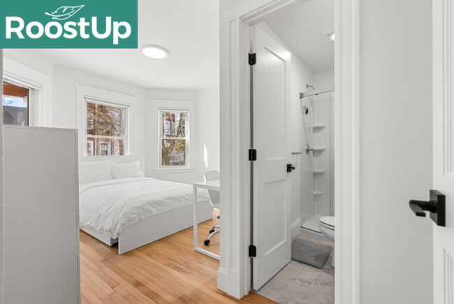 Building Photo - New RoostUp Furnished Private Bedroom with...