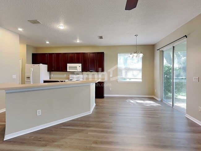 Building Photo - 508 Azalea Bloom Dr