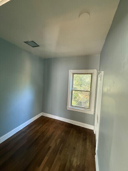 Building Photo - 1815 Highland Ave