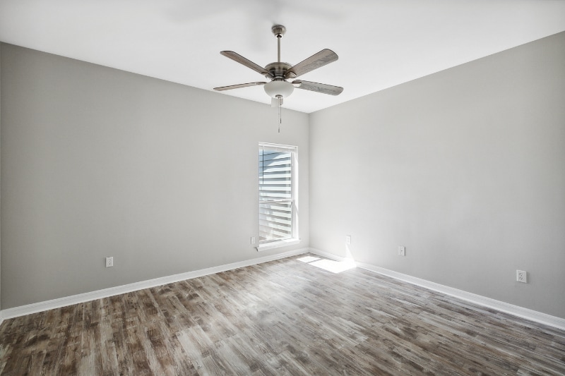 Building Photo - 1546 Marina Dr