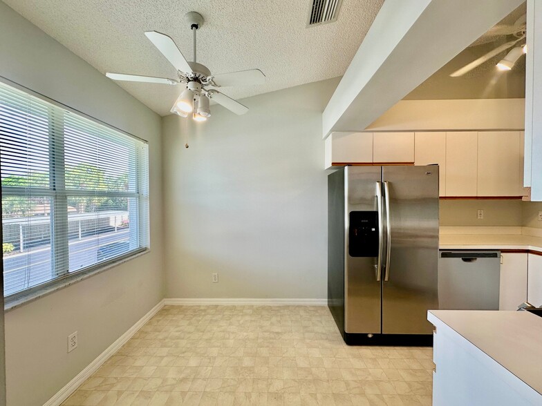 Building Photo - 137 Wading Bird Cir