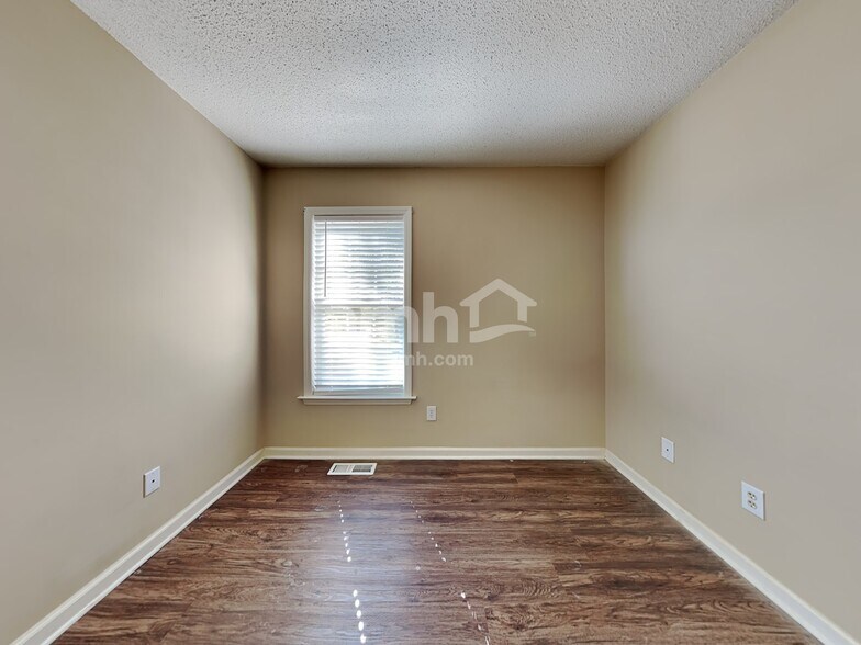 Building Photo - 5160 Windsbury Ridge Rd