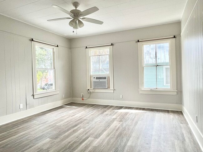 Building Photo - 8 Rohde Ave