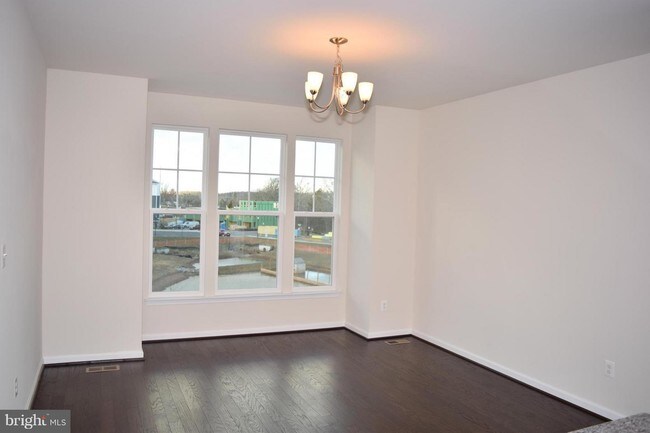 Building Photo - 8932 Dahlgren Ridge Rd