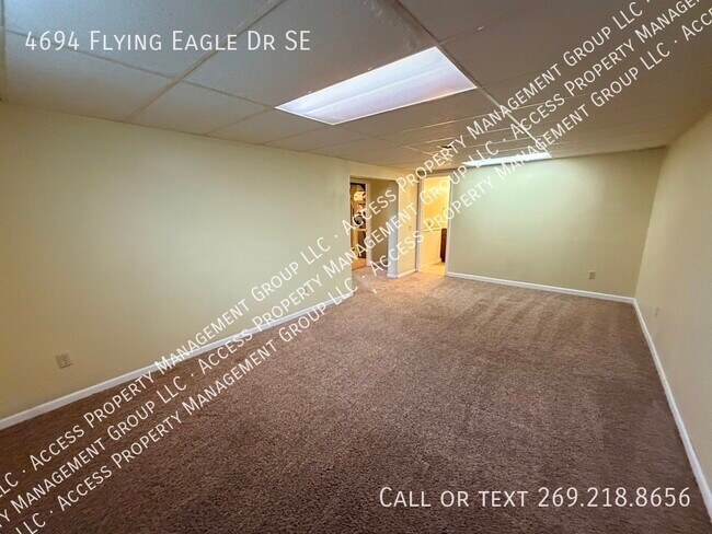 Building Photo - 4694 Flying Eagle Dr SE