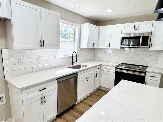 Building Photo - 4955 Odessa Ave