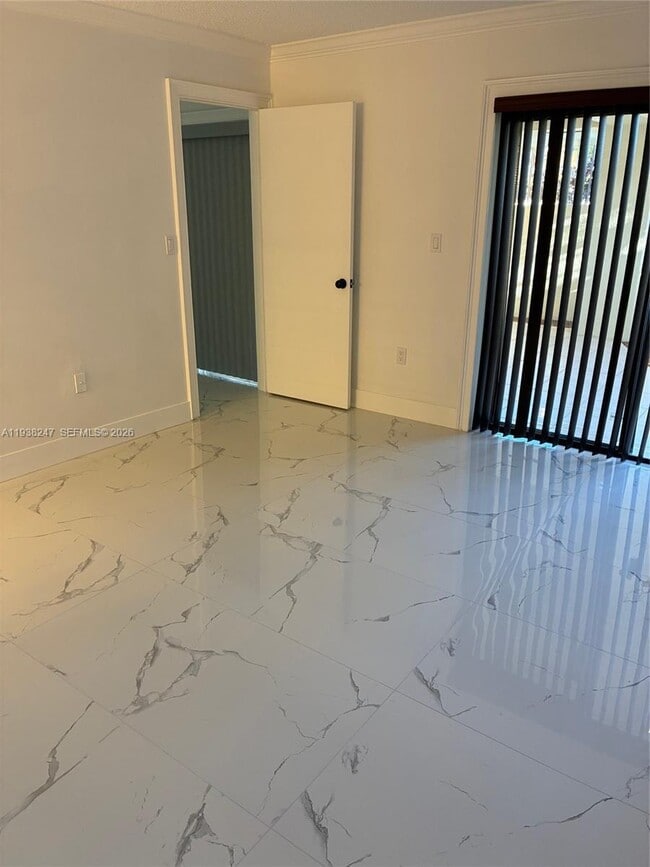 Building Photo - 9040 SW 125th Ave