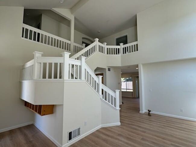 Building Photo - Spacious Pleasanton Home
