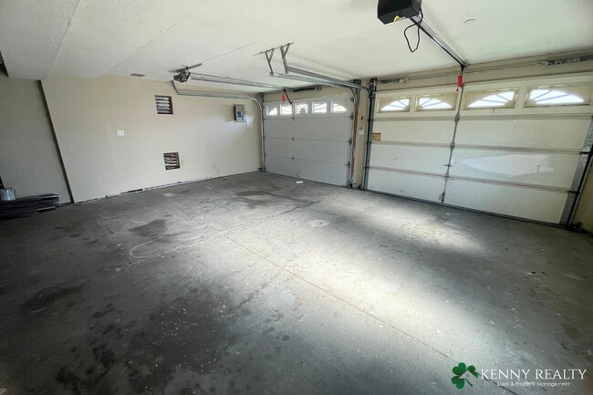 Building Photo - Spacious & Sunlit 5-Bedroom Retreat in the...