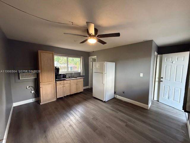 Building Photo - 4148 SW 24th St