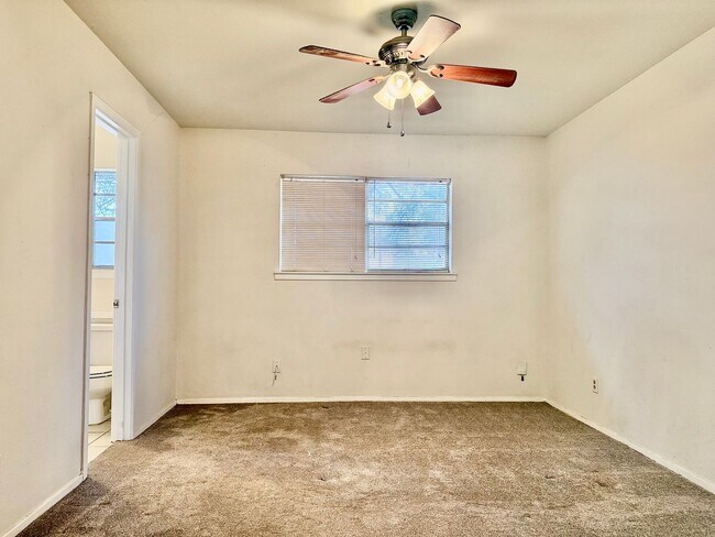 Building Photo - Home for Rent