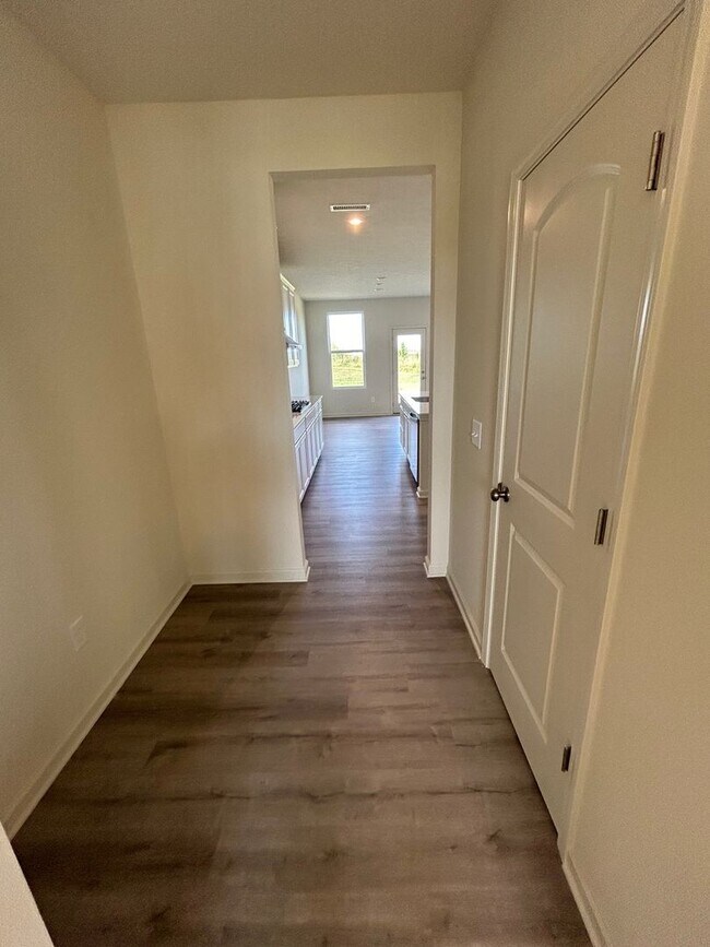 Building Photo - Newly Constructed 5 Bedroom Single Family ...