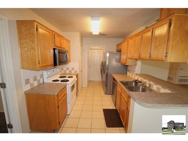 Building Photo - 4202 Jake Spoon Dr