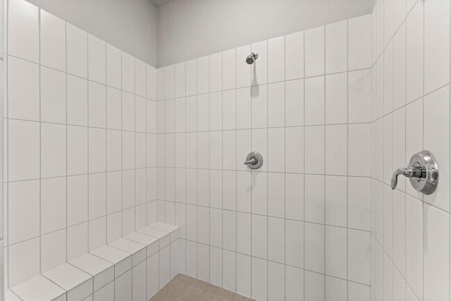 Building Photo - 40 Venetia Grove Dr