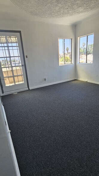 Building Photo - 1005 N Townsend Ave