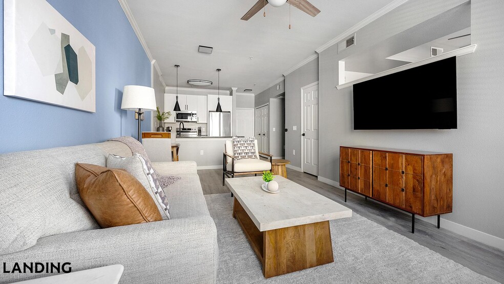 Building Photo - 901 Colorado Blvd