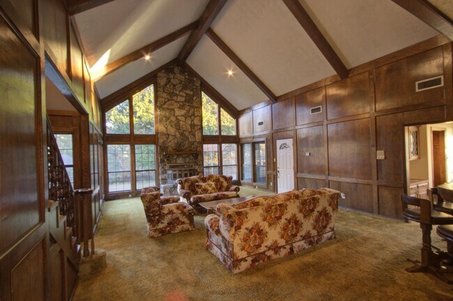 Building Photo - 7890 Blackman Ferry Rd