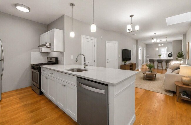 Building Photo - 29 Milton Ave