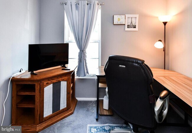 Building Photo - 9466 Sea Breeze Ct