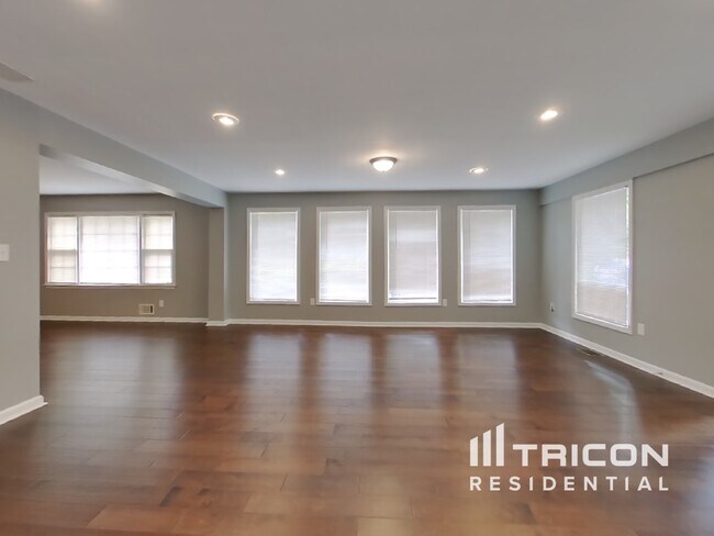 Building Photo - 4124 Lauada Dr