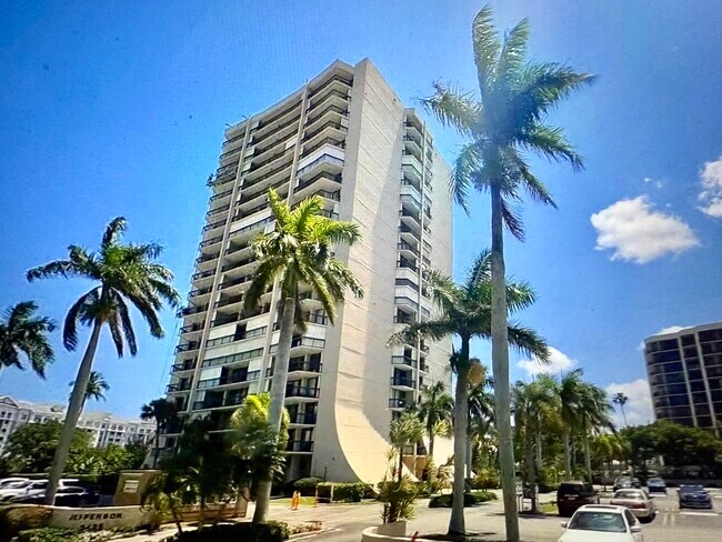 Building Photo - 2425 Presidential Way
