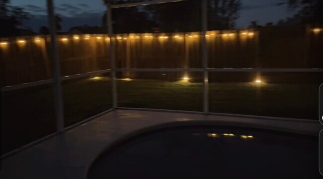 Building Photo - 833 Durango Loop St