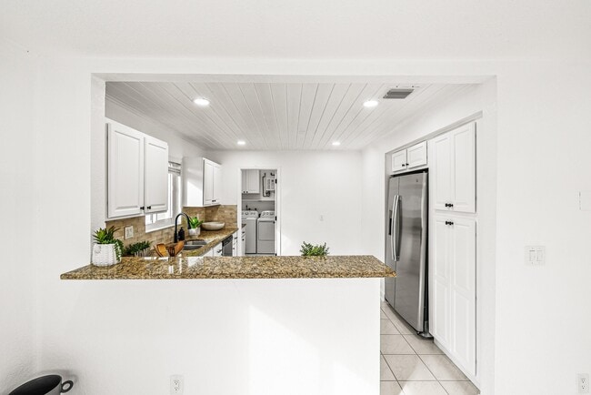 Building Photo - 17 Fayette Dr