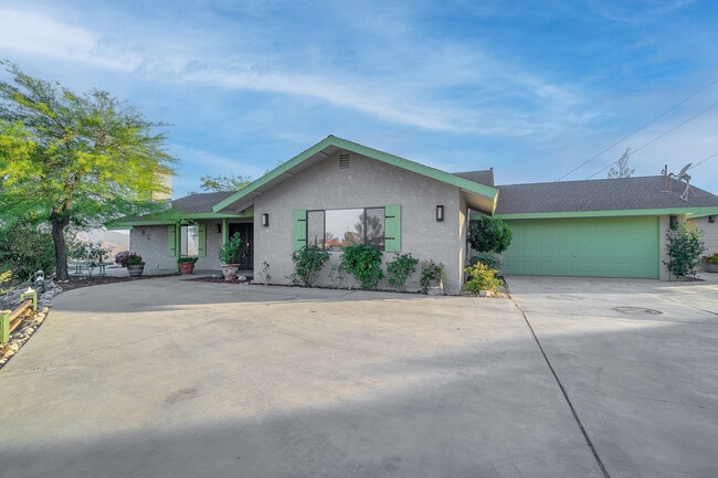 Building Photo - 57495 Buena Suerte Rd