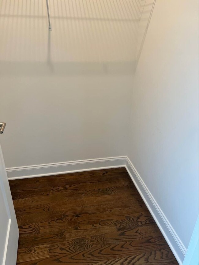 Building Photo - 16 Stevens Ave