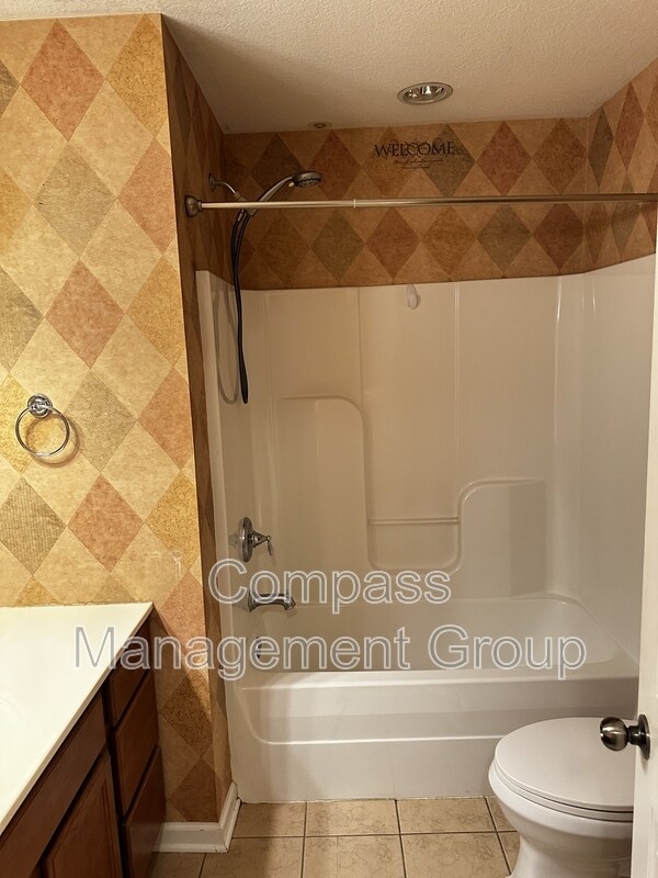 Building Photo - 4755 Forest Landing Way