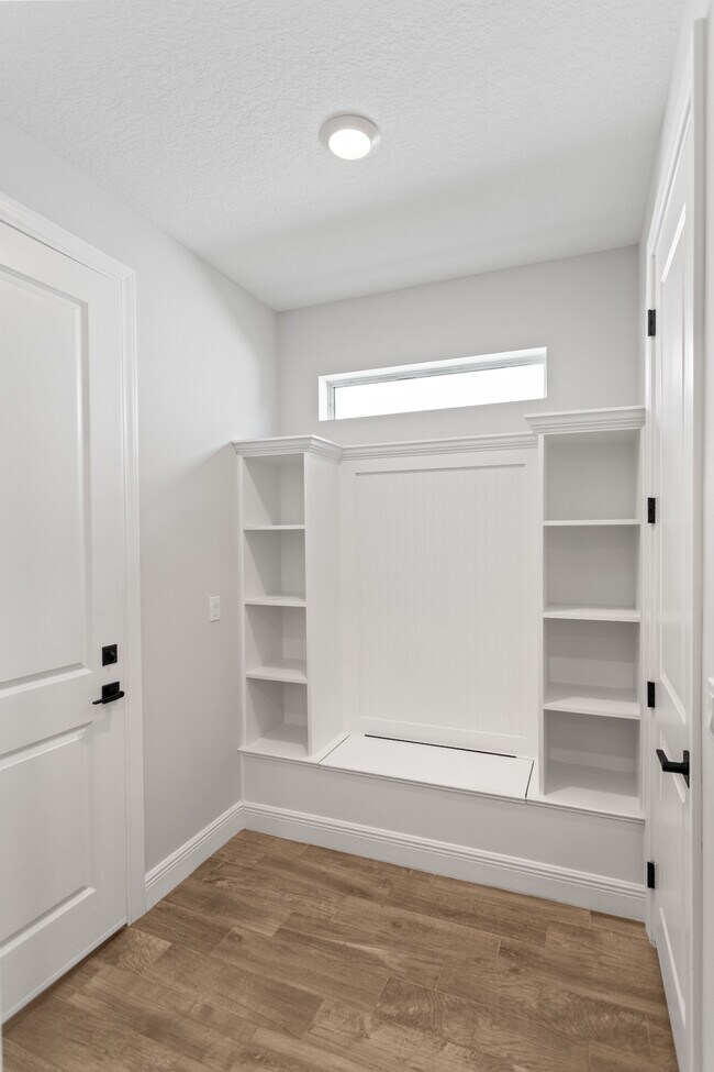 Building Photo - 4022 Large Leaf Ln