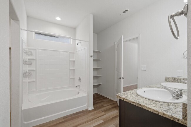 Building Photo - 6910 Kate Reed Dr