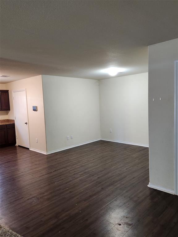 Building Photo - 1604 Leafhopper Ln
