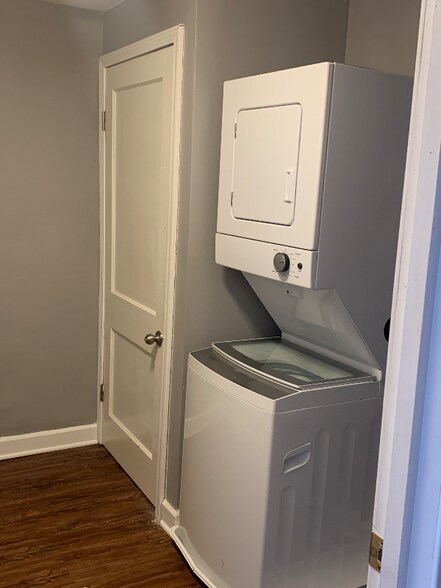 Building Photo - 4349 Bates St