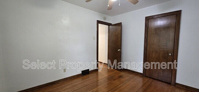 Building Photo - 7532 W Jefferson Blvd