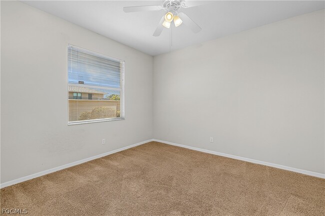 Building Photo - 2137 SW 11th Ct