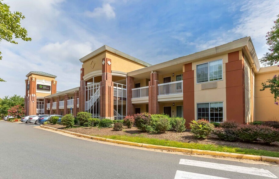 Building Photo - Furnished Studio-Washington, D.C. - Reston