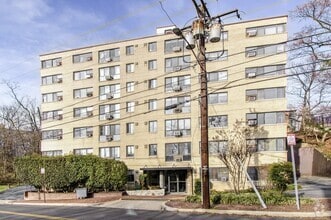 Building Photo - 3901 Tunlaw Rd NW